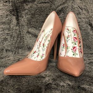 BRAND NEW MISS LOLA Nude Pumps - Size 6